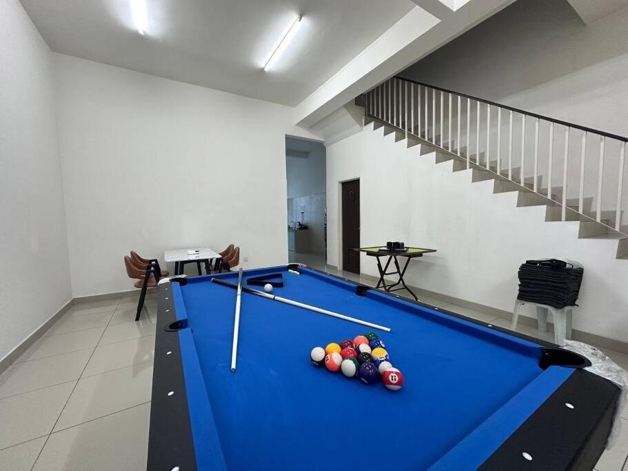 Rumah percutian Mount Austin 18 Pax Ar50 Pool Johor Bahru